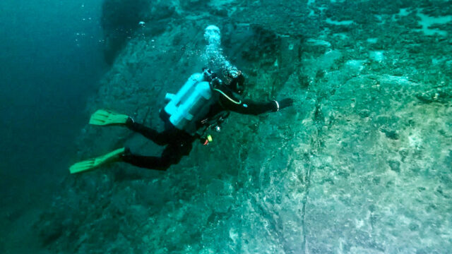 Chris Roxburgh Wall OMP Bluffs-8
